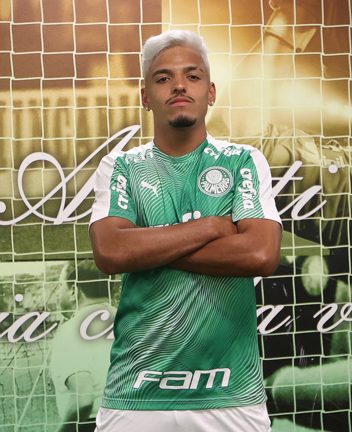 Gabriel Menino está relacionado para a partida de logo mais, contra o Botafogo (Foto: Reprodução)