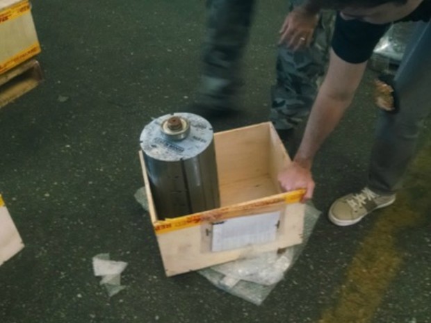 Cocaína pura enviada para o exterior era oculta em materiais industriais (Foto: Polícia Federal/Divulgação)