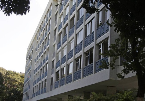 Edifício com apartamentos funcionais em Brasília: imóveis da União (Foto: Jorge William/Agência O Globo)