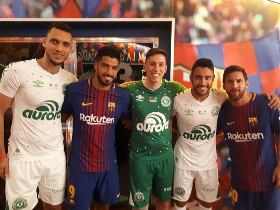 Ruschel, Messi, Soares, Neto, Follmann Chapecoense Barcelona (Foto: Divulgação)
