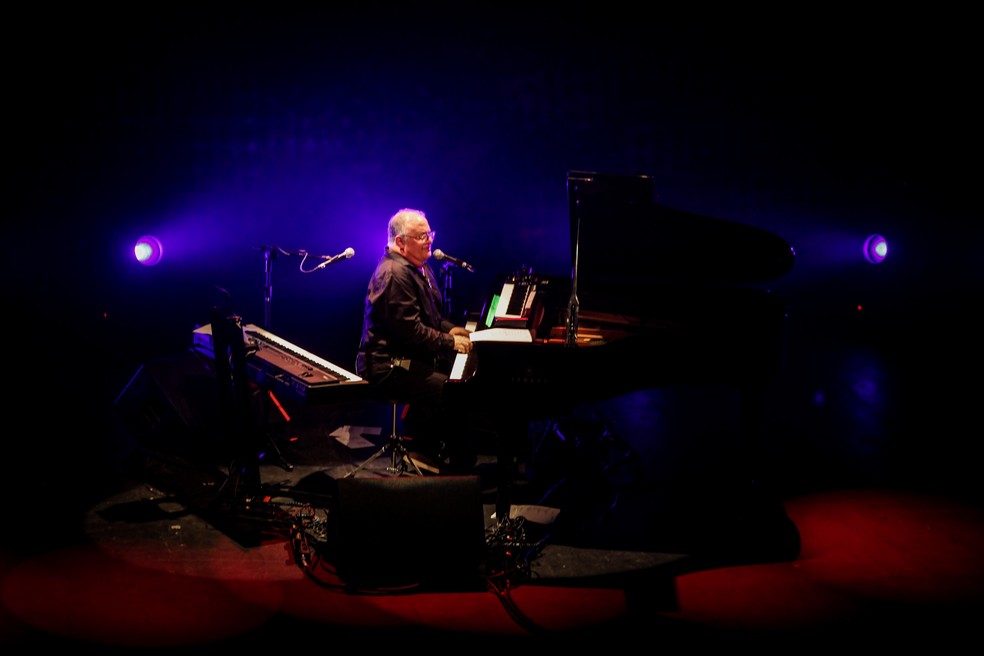 Guilherme Arantes cantarolou música do compositor irlandês Gilbert O' Sullivan — Foto: Divulgação Vivo Rio / Ricardo Nunes