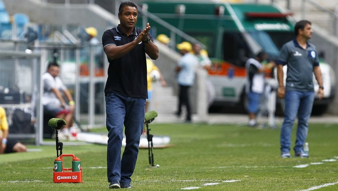 Roger vibra com reação do Grêmio em vitória por resgate da confiança
