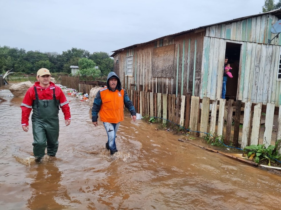 Guarapuava registra fortes chuvas desde quarta (1º) — Foto: Defesa Civil de Guarapuava