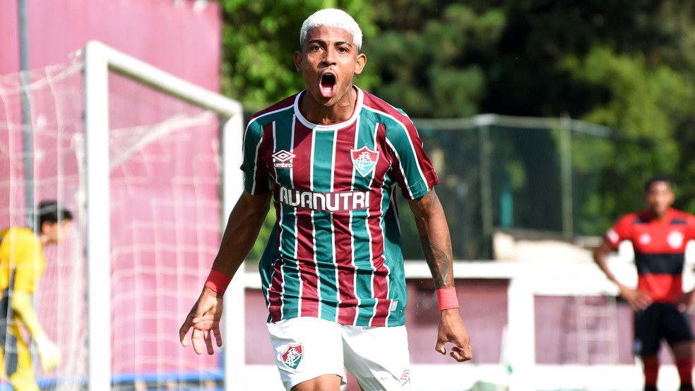 John Kennedy autor de 3 dos 4 gols do Fluminense, no primeiro confronto da final do Carioca Sub-20 contra o Flamengo &mdash; Foto: Mailson Santana/FFC