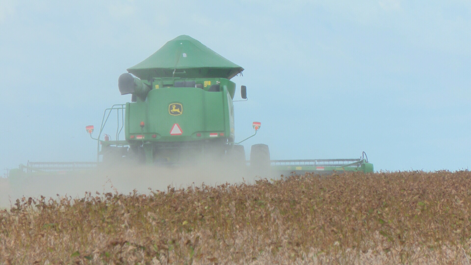 Colheita lenta de soja no Brasil amplia janela de exportações dos EUA thumbnail