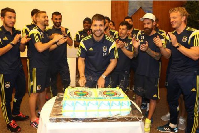 Diego Fenerbahçe aniversário (Foto: Reprodução / Facebook)