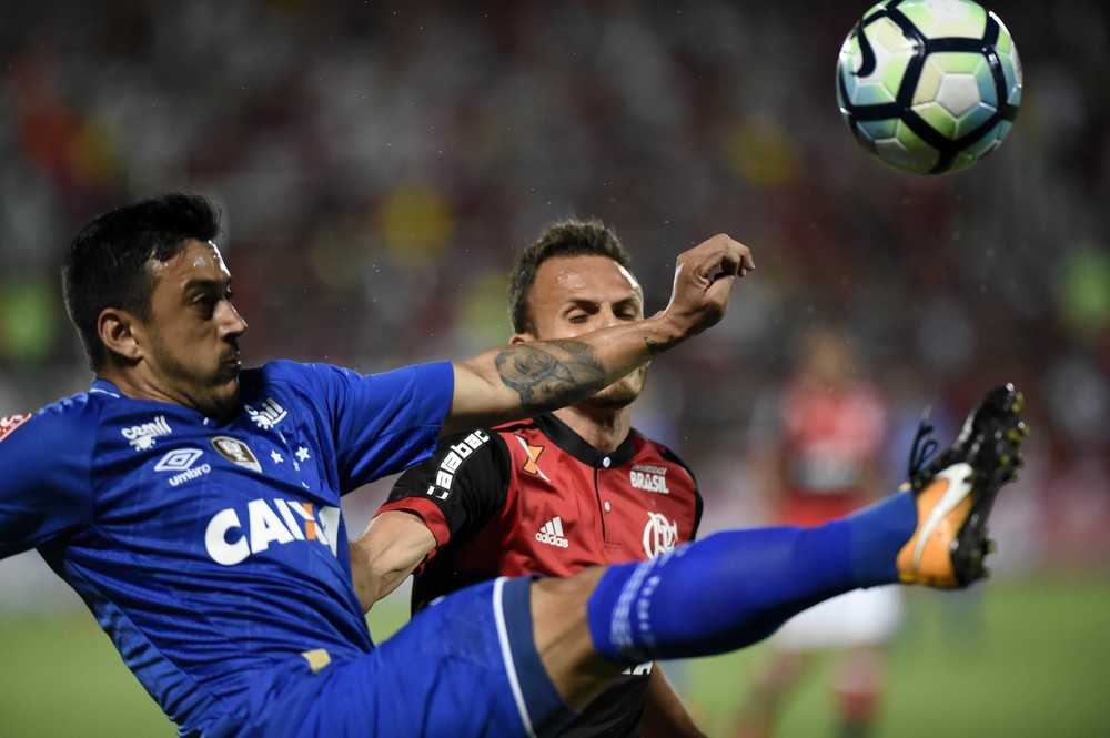 Discurso não emplaca, Cruzeiro cai de produção e volta a evidenciar deficiências