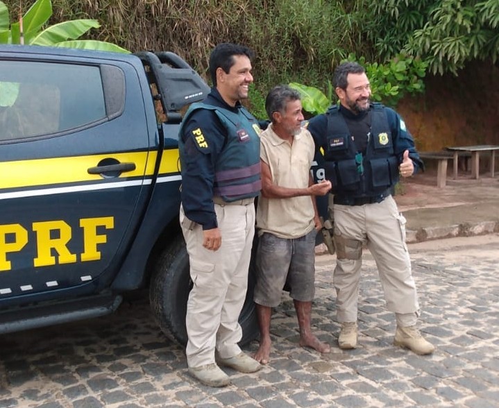 Homem procurado pela família é resgatado pela PRF na BR-101, em Palmares