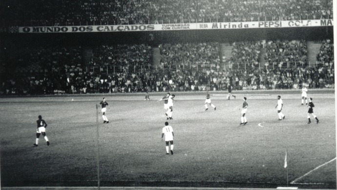 Cruzeiro; Santos; 1966; Taça Brasil; Mineirão (Foto: Acervo/Cruzeiro)