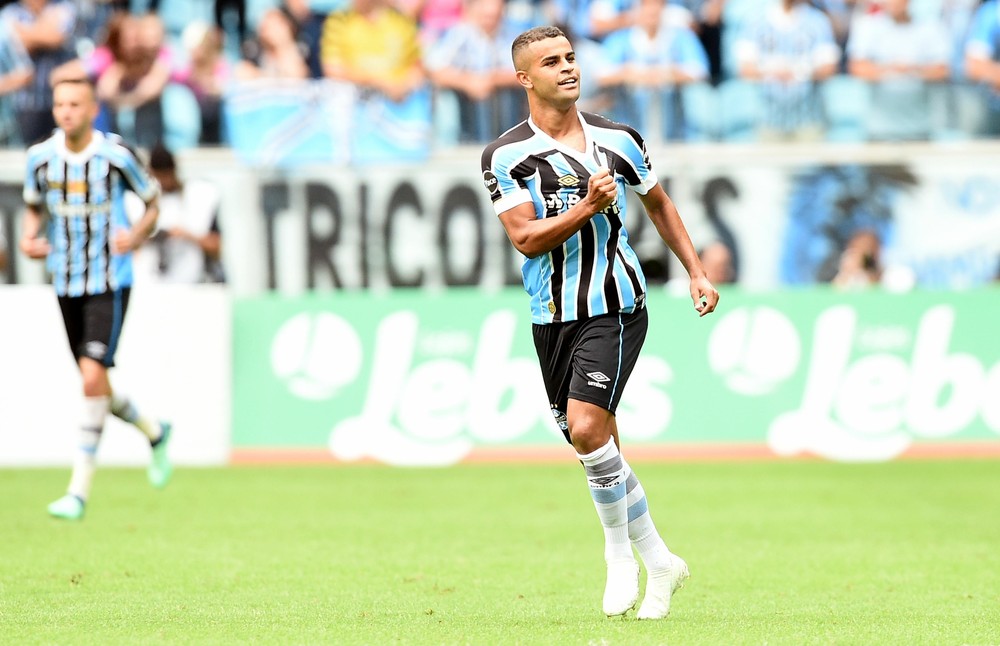 Em alta, Alisson profetiza gol na final e se consolida como 12º jogador de Renato