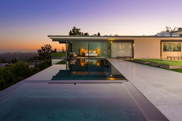 A casa colocada a venda pelo ator Matthew Perry (Foto: Divulgação)