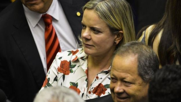 A deputada Gleisi Hoffmann, presidente do PT, orienta o partido a rejeitar a 'integralidade' da proposta de Bolsonaro para a Previdência (Foto: VALTER CAMPANATO/AGÊNCIA BRASIL)