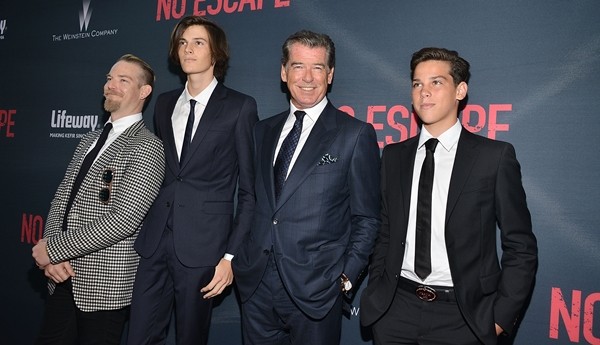 Sean, Dylan, Pierce e Paris Brosnan (Foto: Getty Images)