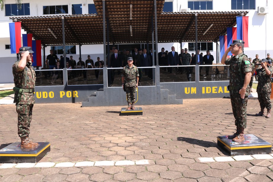 Cerimônia de passagem de comando no 1º Batalhão de Ações de Comandos