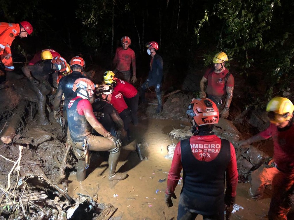 Chuvas causam mais dez mortes em MG em apenas 24 horas; já são 19 desde início do período chuvoso