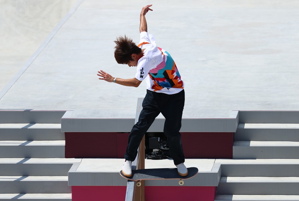 Yuto Horigomi faz manobra incrível e arranca grande nota na final do skate street — Foto: REUTERS/Lucy Nicholson