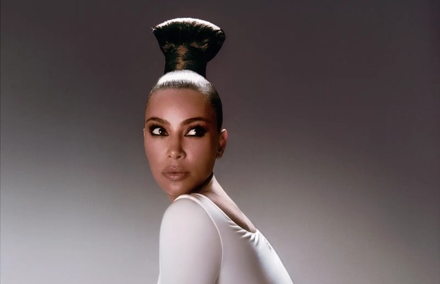 Kim Kardashian é capa da Vogue americana  (Foto: VOGUE US Photographer: @carlijnjacobs)