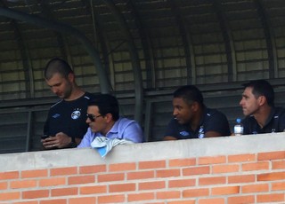Grêmio aproveita sub-20 para análise de Roger e pode subir até 8 jovens