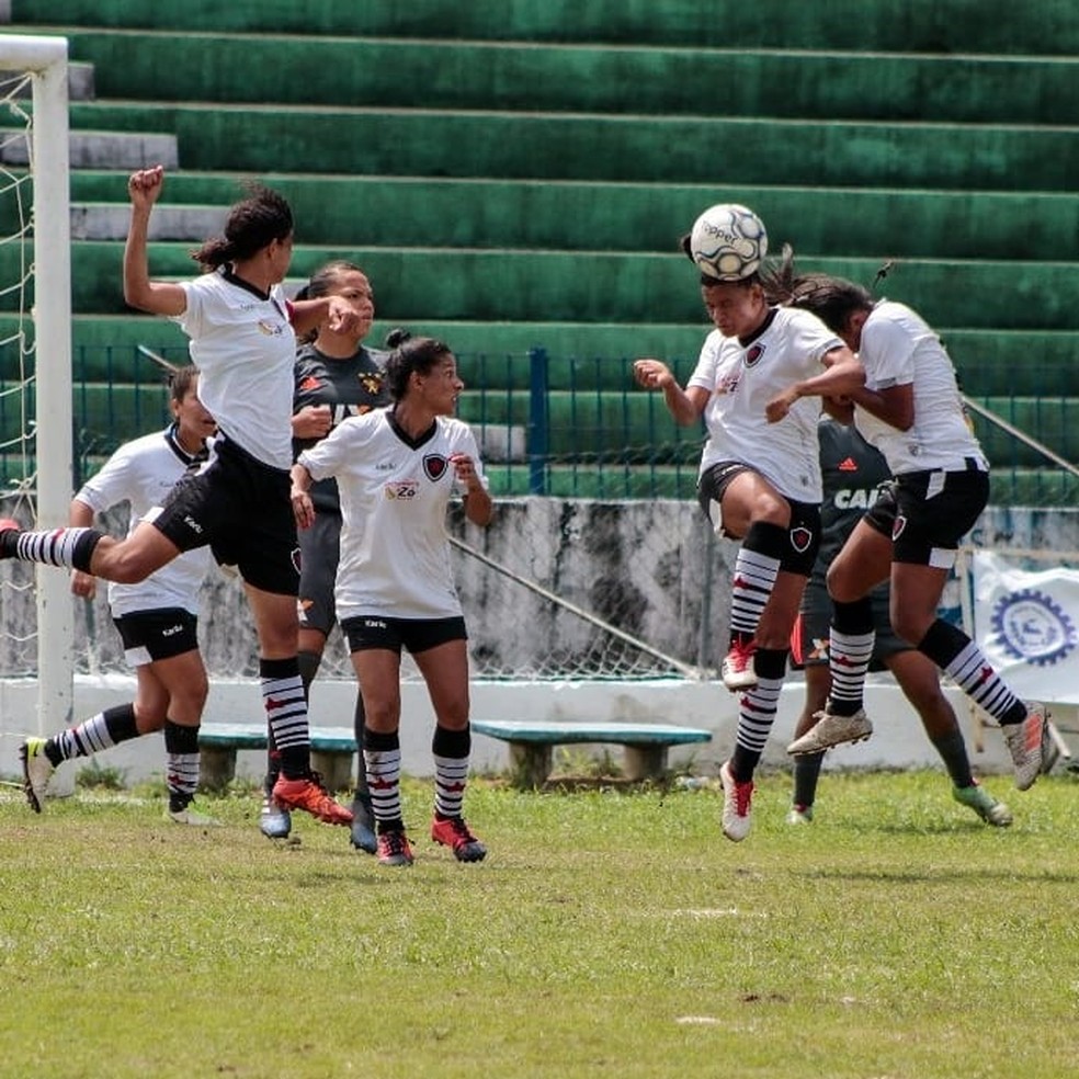 Botafogo-PB feminino fica em quarto lugar em TaÃ§a Paulista do Nordeste (Foto: DivulgaÃ§Ã£o FPF-PE / Caio FalcÃ£o)