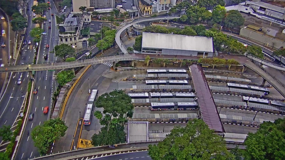 Linhas de ônibus registram atrasos nesta quarta (1°) — Foto: Reprodução/TV Globo
