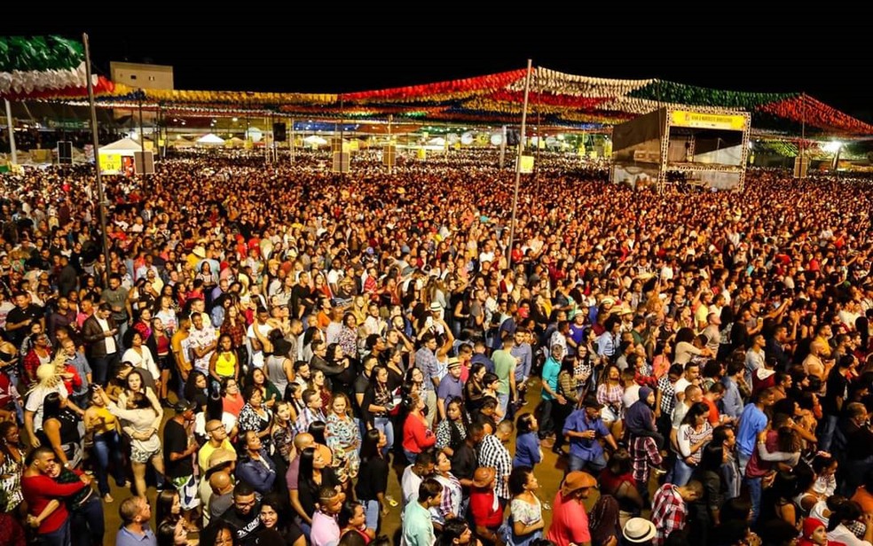 Cidades como Santo Antônio de Jesus recebem uma multidão durante festejos de São João — Foto: Marcello Dial/Fotógrafo show