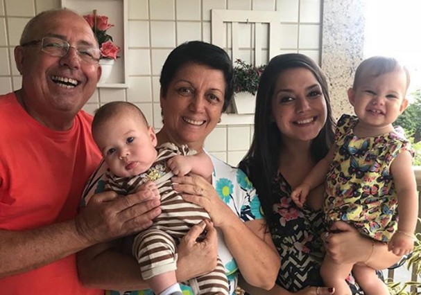 Thais Fersoza com família reunida (Foto: Instagram/Reprodução) Thais Fersoza com família reunida (Foto: Instagram/Reprodução)