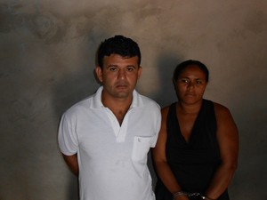 Willian e Raimunda foram presos, em Santa Fé do Araguaia, após denúncia (Foto: Polícia Militar/Divulgação)