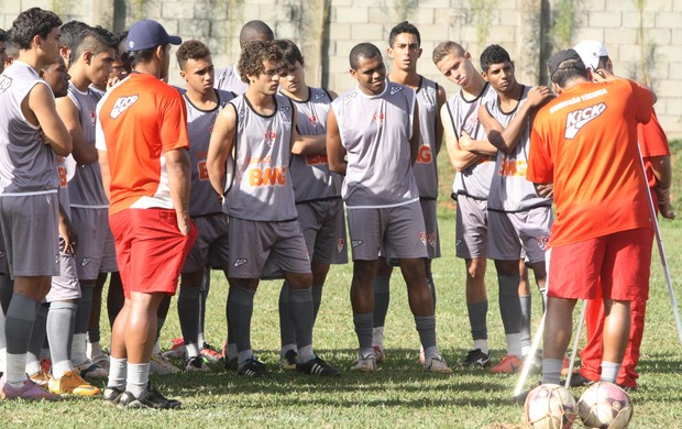 Uberaba Sport segue rotina de treinos para Taça Minas (Foto: Enerson Cleiton/GLOBOESPORTE.COM)