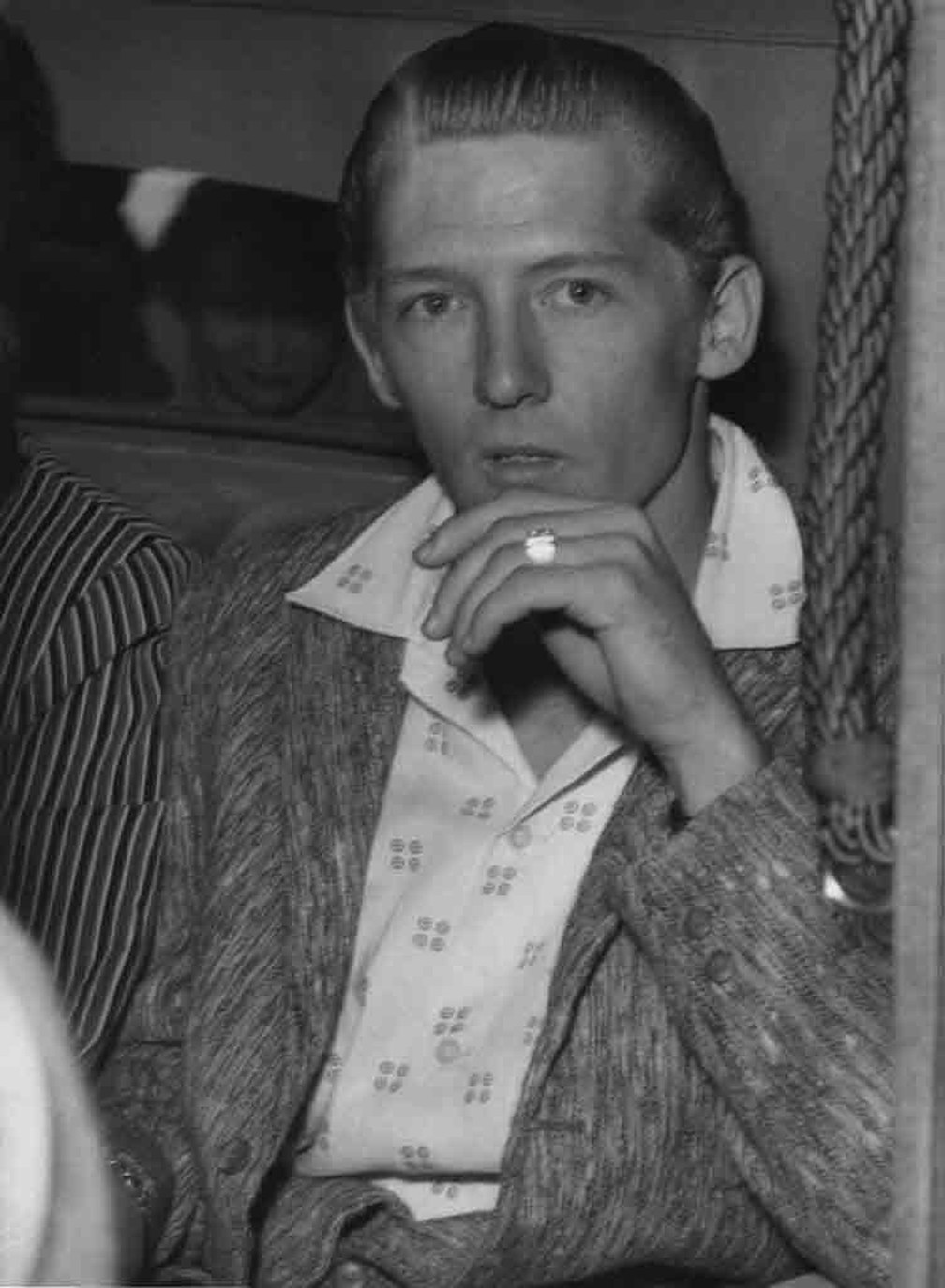 Jerry Lee Lewis aos 22 anos, em Londres, em 1958 — Foto: Associated Press