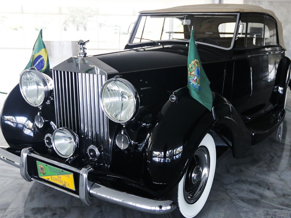 De modelo Silver Wraith, o Rolls-Royce foi fabricado em 1952 — Foto: Valter Campanato/Agência Brasil