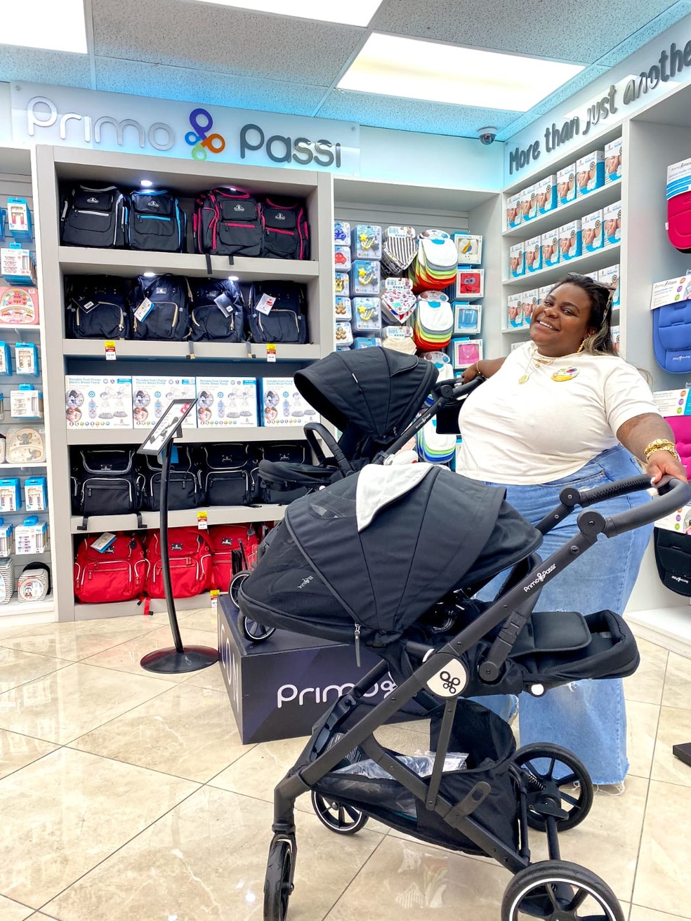 Jojo Todynho visita loja especializada em enxoval para futuras mam&atilde;es nos EUA &mdash; Foto: Divulga&ccedil;&atilde;o
