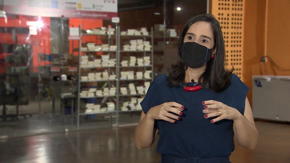 Chefe do departamento de educação da UFPE, Catarina Gonçalves, diz que é preciso estudar para ser alguém melhor — Foto: Reprodução/TV Globo