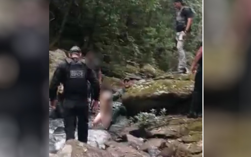 Resgate em rio de família feita refém por Lázaro em Goiás — Foto: Reprodução/TV Anhanguera