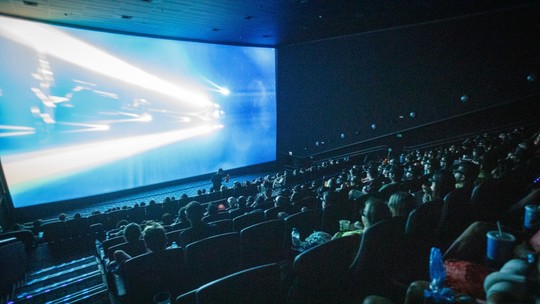 Cinemas terão ingressos a R$ 10 por uma semana