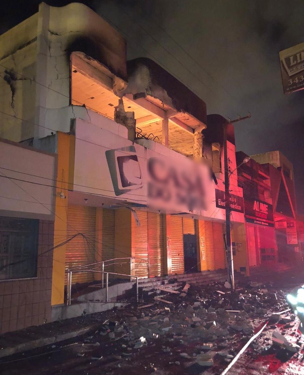 Ocorrência durante a madrugada — Foto: Corpo de Bombeiros/SE/Divulgação