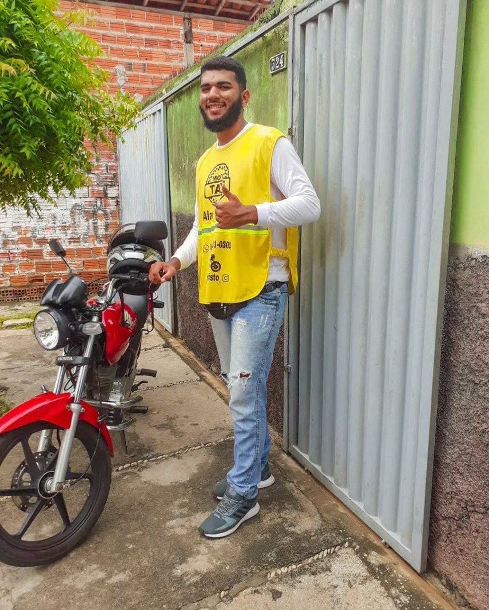 Flagrante de suposta traição motiva mototaxista a inovar na divulgação no Piauí: ‘sigilo total’ — Foto: Reprodução/Redes Sociais