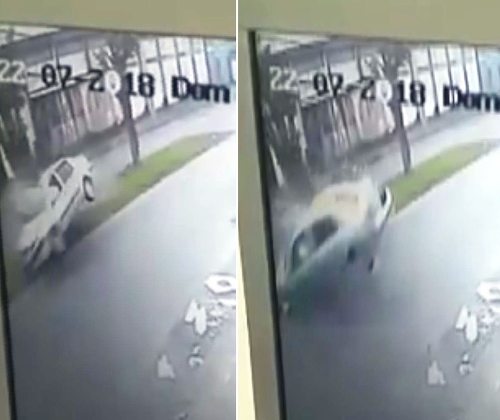 Carro colidiu em &aacute;rvore em S&atilde;o Vicente, SP; duas pessoas morreram (Foto: Reprodu&ccedil;&atilde;o/Praia Grande Mil Grau)