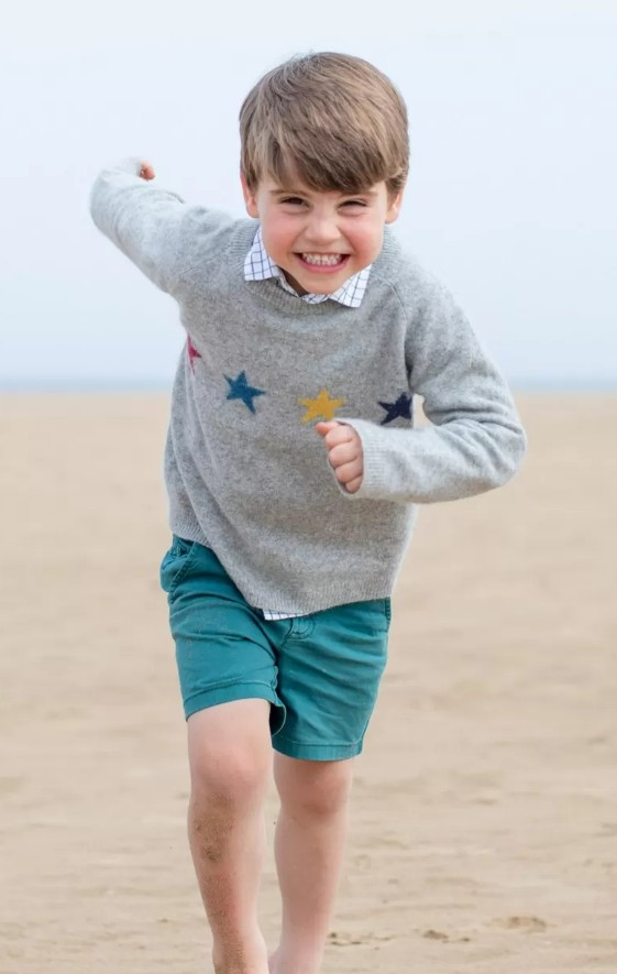 O príncipe Louis é o mais novo dos três filhos do casal (Foto: The Duchess of Cambridge)