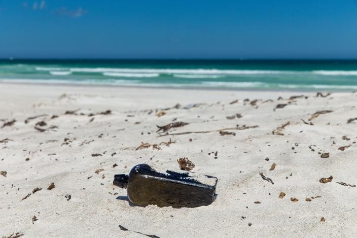 Mensagem na garrafa é resgatada depois de 132 anos. (Foto: Western Australian Museum)