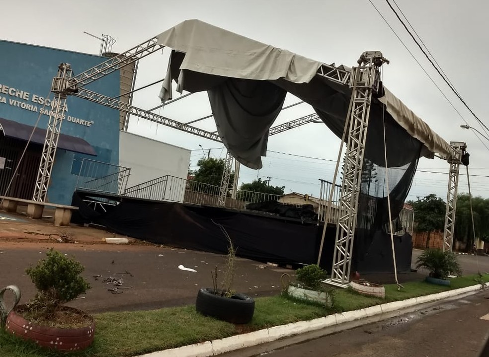 Temporal causou estragos em Narandiba — Foto: Sidmar Santana/Cedida