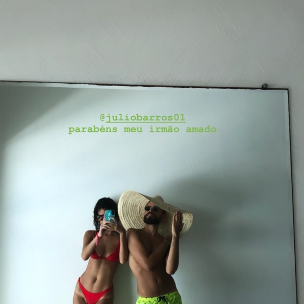Laura Fernandez e amigo (Foto: Reprodução/Instagram)