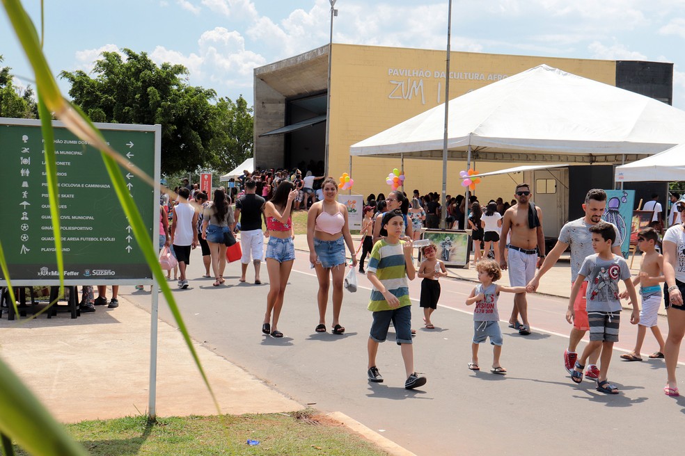 Parque Max Feffer, em Suzano, recebe atrações musicais e filmes neste ...