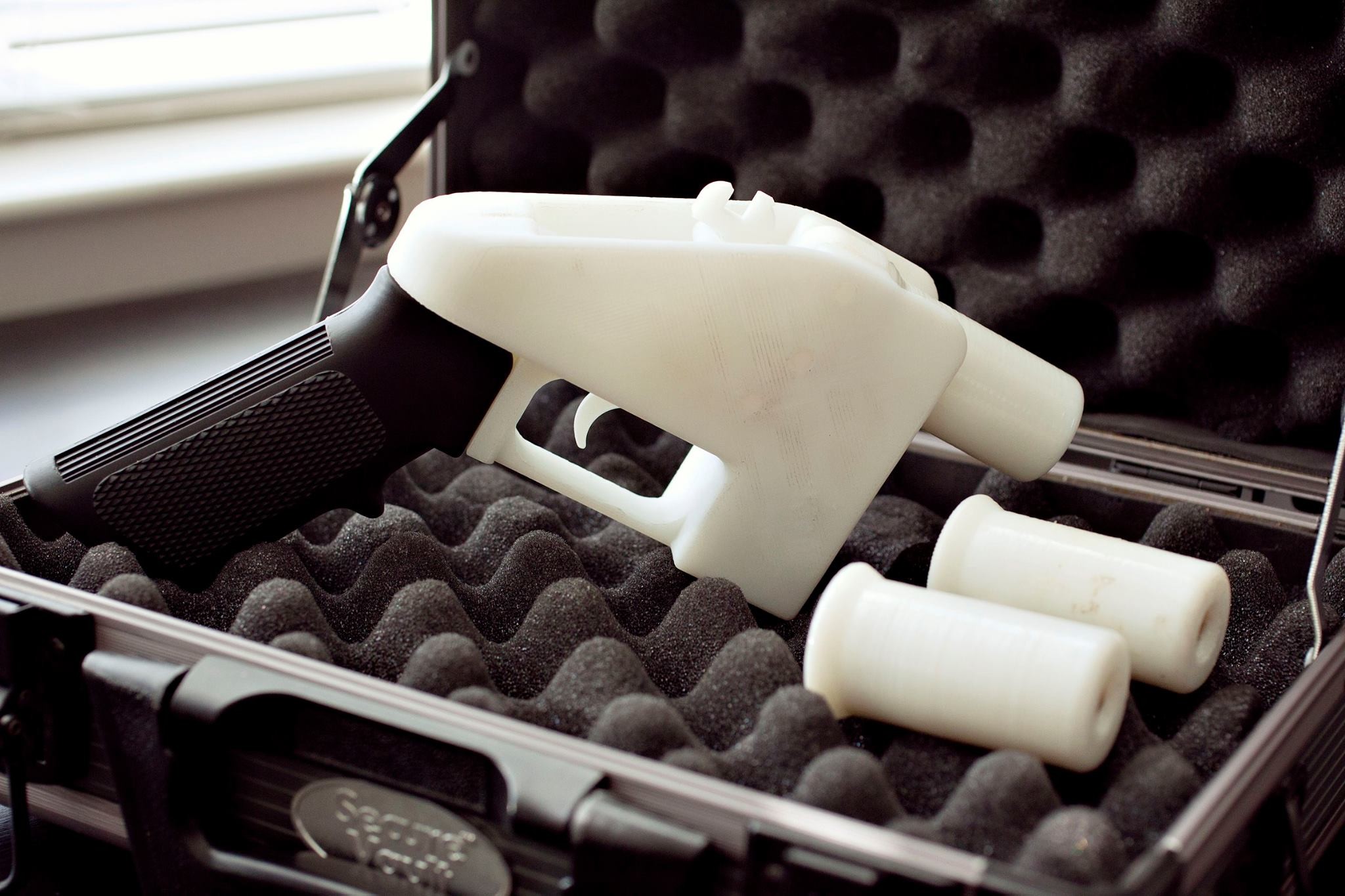 The Liberator, a arma de plástico que pode ser baixada e impressa antes de matar.  (Foto: defcad)