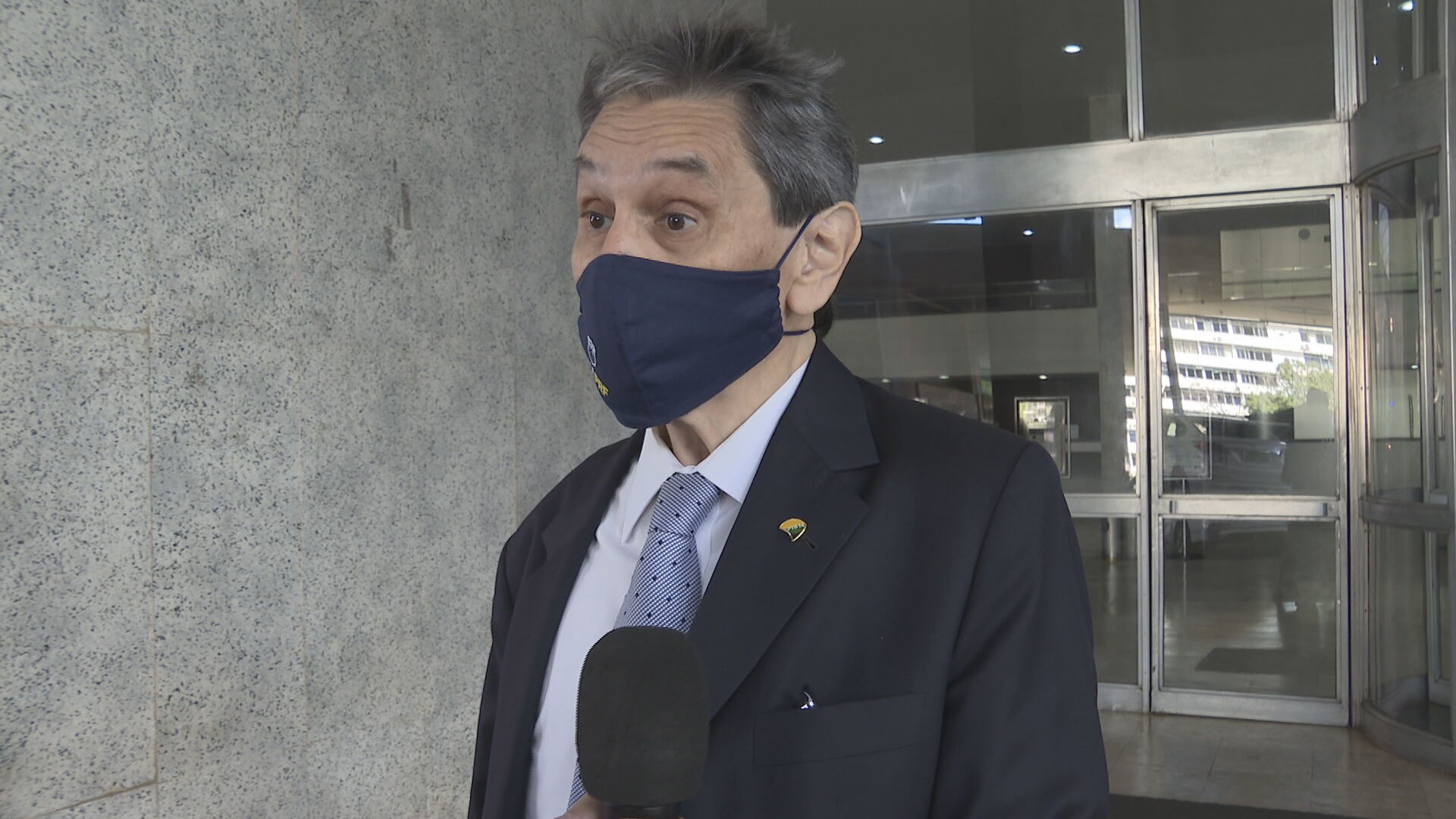 Justiça do RS condena Roberto Jefferson a indenizar Manuela D'Ávila em R$ 10 mil por dano moral