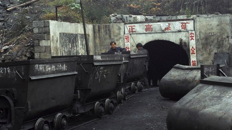 Escassez de carvão está paralisando parte do setor produtivo da China (Foto: Construction Photography/Avalon via BBC Brasil)