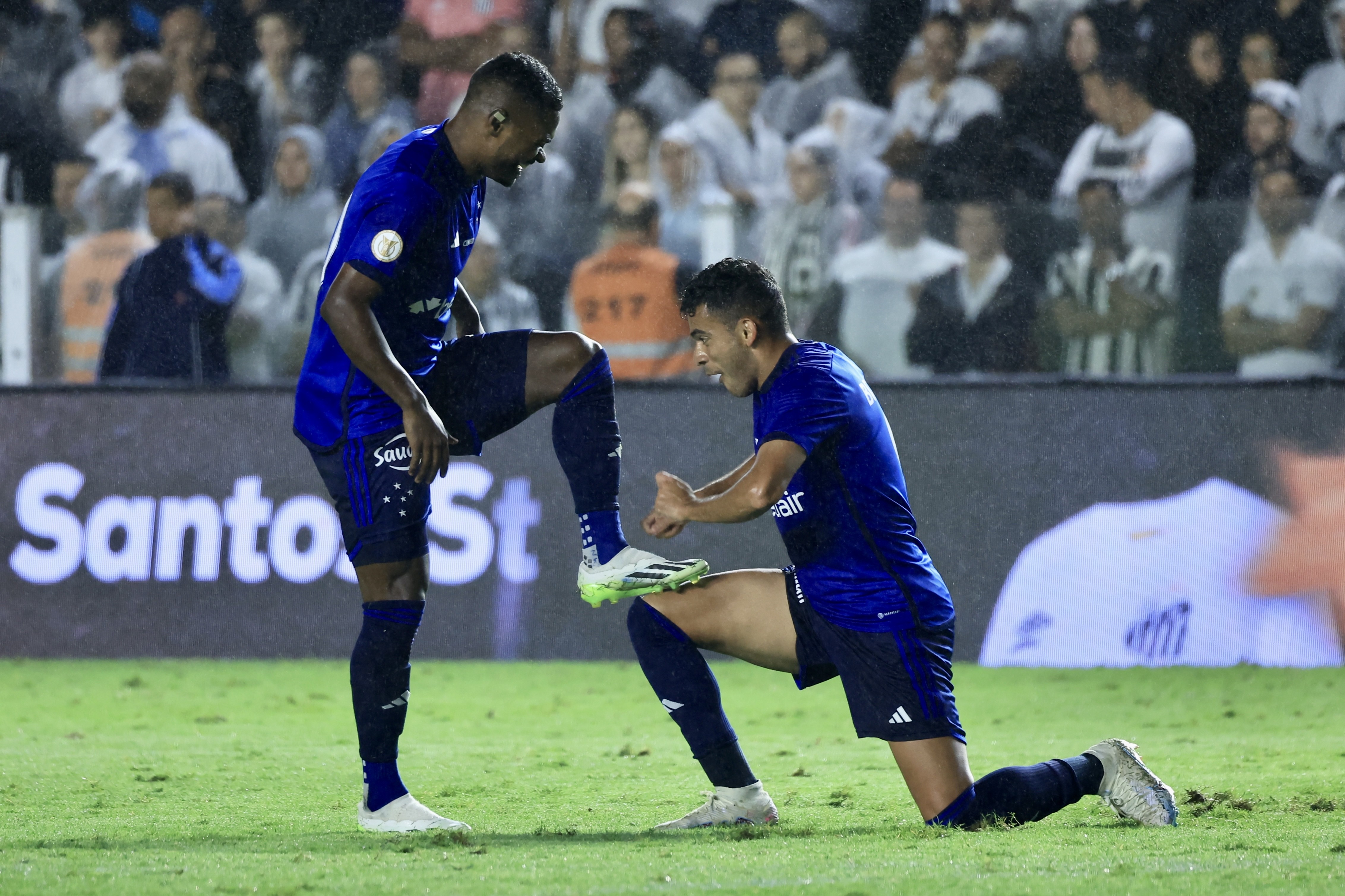 Cruzeiro: Bruno Rodrigues e Nikão interrompem jejum de gols e ganham cartaz com Zé Ricardo