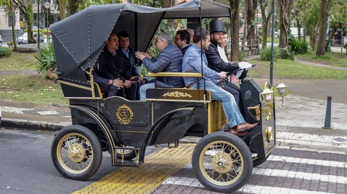 Charrete Eletrica E Testada Em Petropolis Rj Como Alternativa Para Substituir Antigas Vitorias Regiao Serrana G1