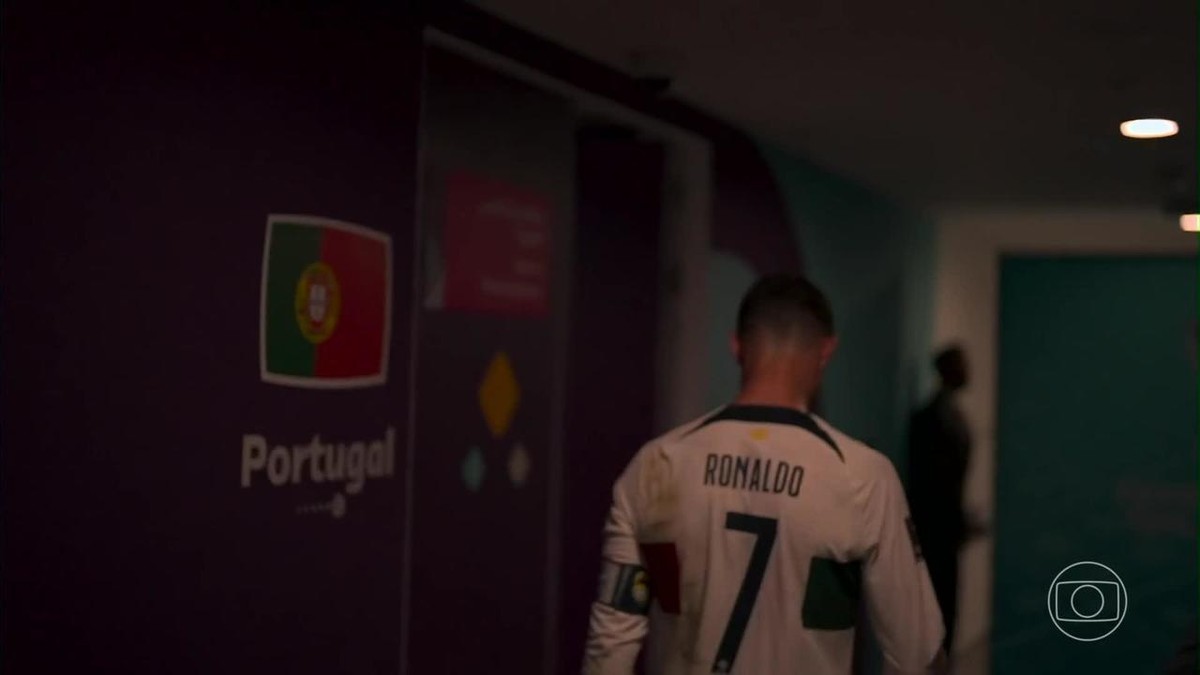 Cristiano Ronaldo Desaba Em Lágrimas Após Eliminação E Sofre Tentativa De Agressão Veja 8370