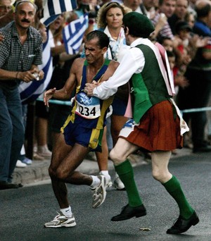 atletismo maratona vandelei cordeiro de lima medalha de bronze atenas 2004 (Foto: Agência Globo)