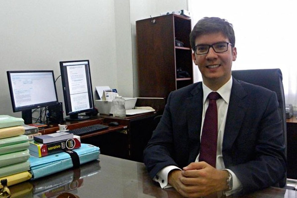 Juiz potiguar Eduardo Sousa Dantas lança livro sobre atuação do Judiciário em casos que envolvem o Poder Público — Foto: Cedida